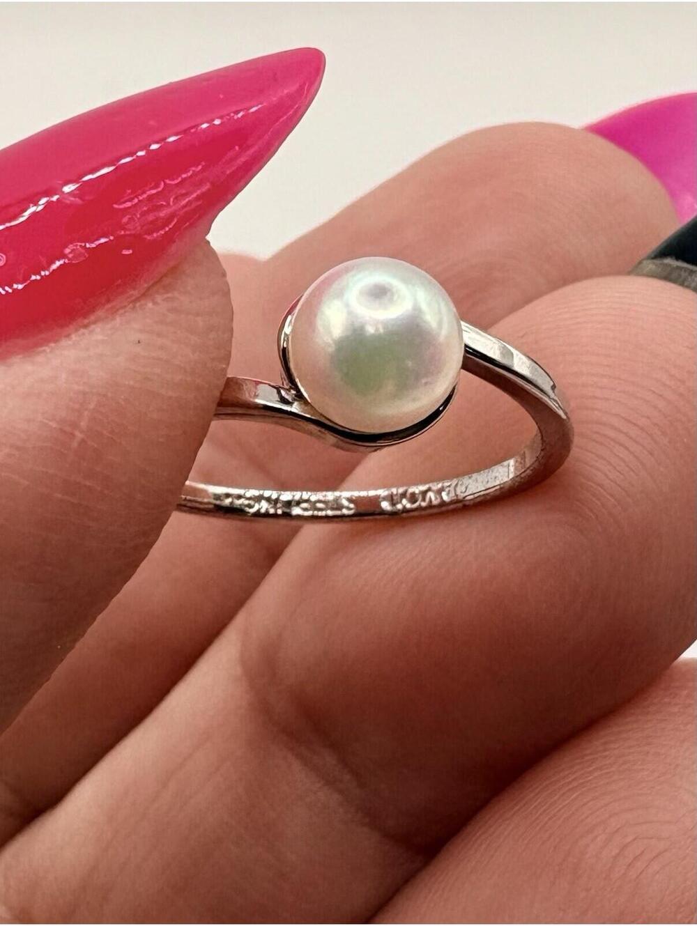 Vtg Avon Signed Sterling Cultured Pearl Solitaire Size 4